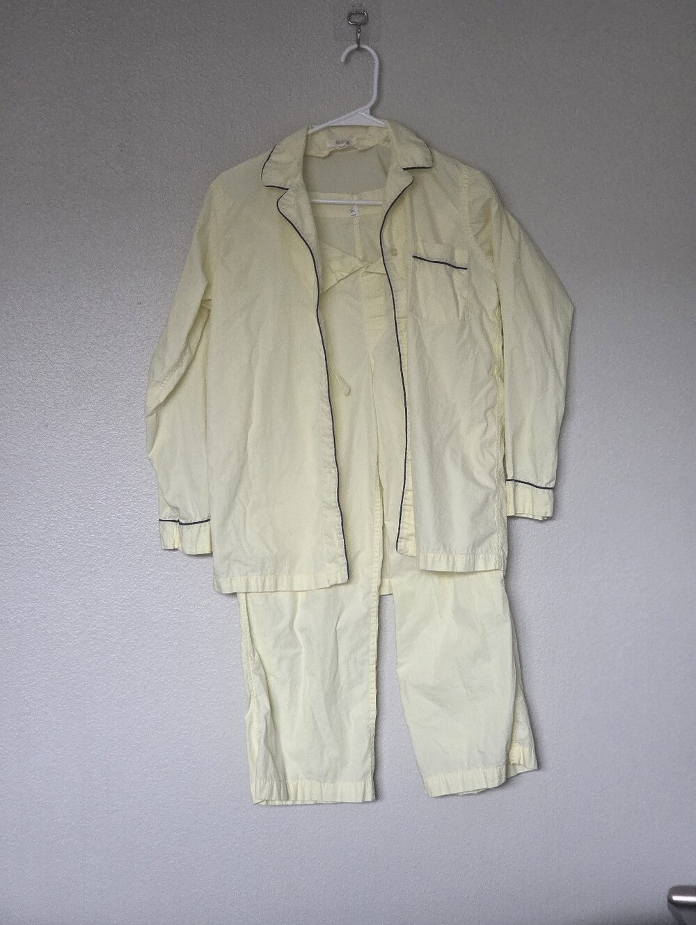 Brooks Brothers Pale Yellow Sleepwear Top with Contrast Stitching